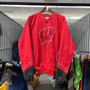 Vintage 58 Sports Wisconsin Badgers Red Embroidered logo Windbreaker Pull over